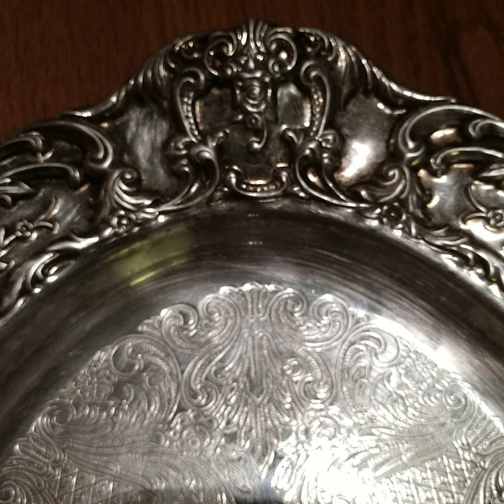 MC VINTAGE SILVERPLATE Regencycore Tray & Cut Crystal Insert